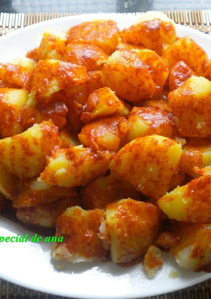 Una foto de Patatas con pimentón de la vera