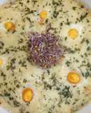 Pastelón de carne y coliflor con queso y huevos de codorniz
