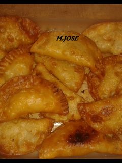 Una foto de Empanadillas fritas de platano
