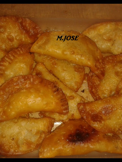 Una foto de Empanadillas fritas de platano