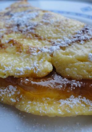 Una foto de Kaiseromelette o tortilla imperial