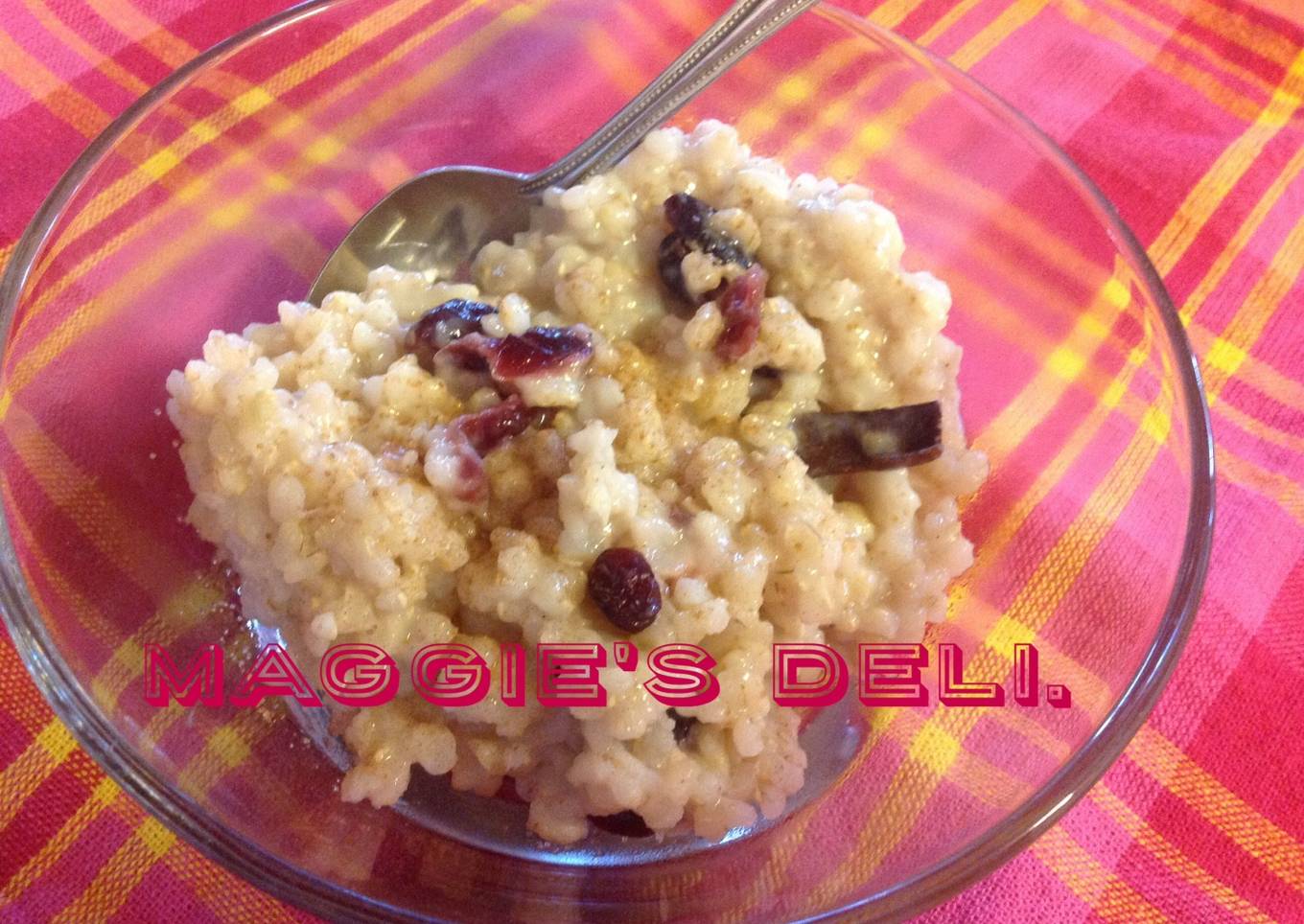 Arroz integral con arándanos y leche de almendra