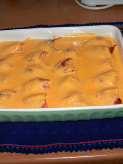 Una foto de Pimientos del piquillo rellenos de marisco