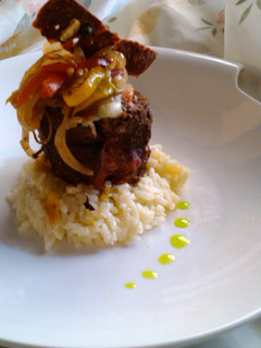 Una foto de Hígado relleno con risotto roquefort