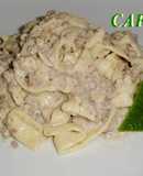 Tagliatelle con carne y salsa de queso