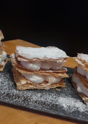 Una foto de Pasteles milhojas de nata