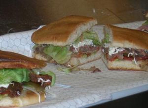 Una foto de Verdaderas tortas mexicanas
