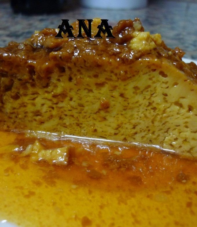 Una foto de Flan casero de dulce de leche en microondas