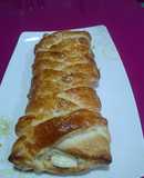 Trenza de hojaldre con salchichón y dátiles