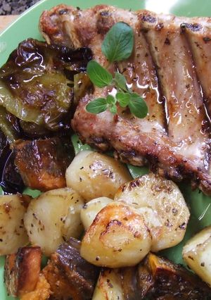 Una foto de Costillas de cerdo al estilo criollo