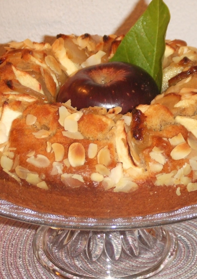 Una foto de Pastel de manzana y aloe vera con almendras
