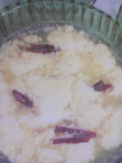 Una foto de Chongos zamoranos (postre mexicano)