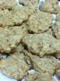 Una foto de Galletitas de avena con leche