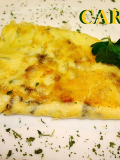 Una foto de Tortilla de lechuga y uvas pasas