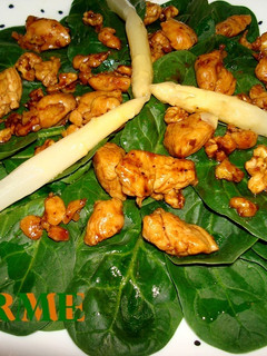 Una foto de Ensalada especial de espinacas