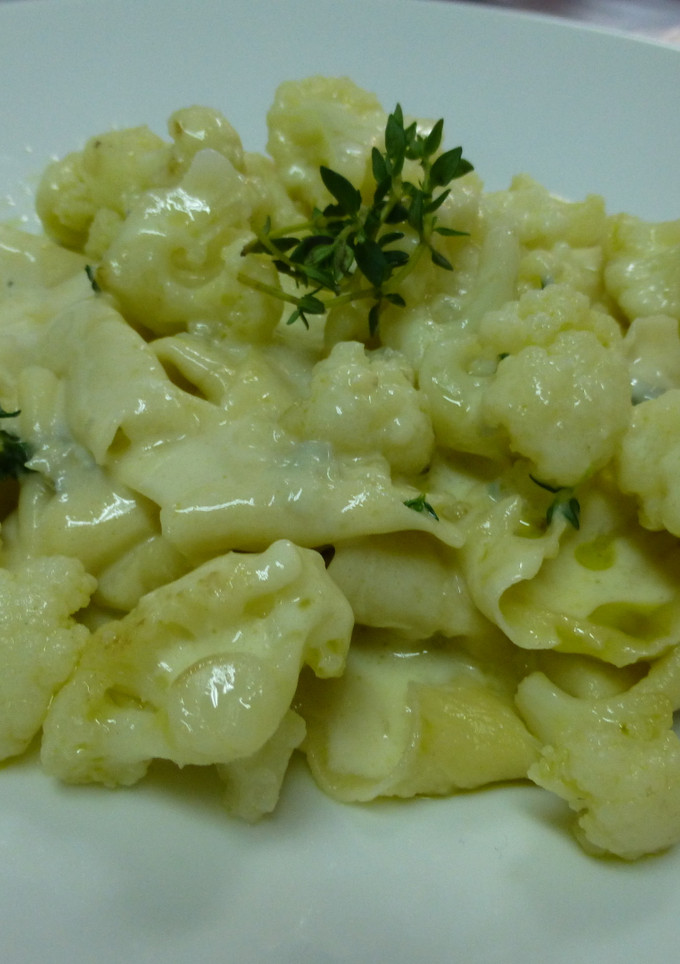Una foto de Pappardelle con coliflor y gorgonzola