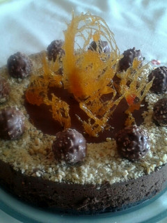 Una foto de Tarta bombón Ferrero Rocher