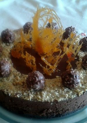 Una foto de Tarta bombón Ferrero Rocher