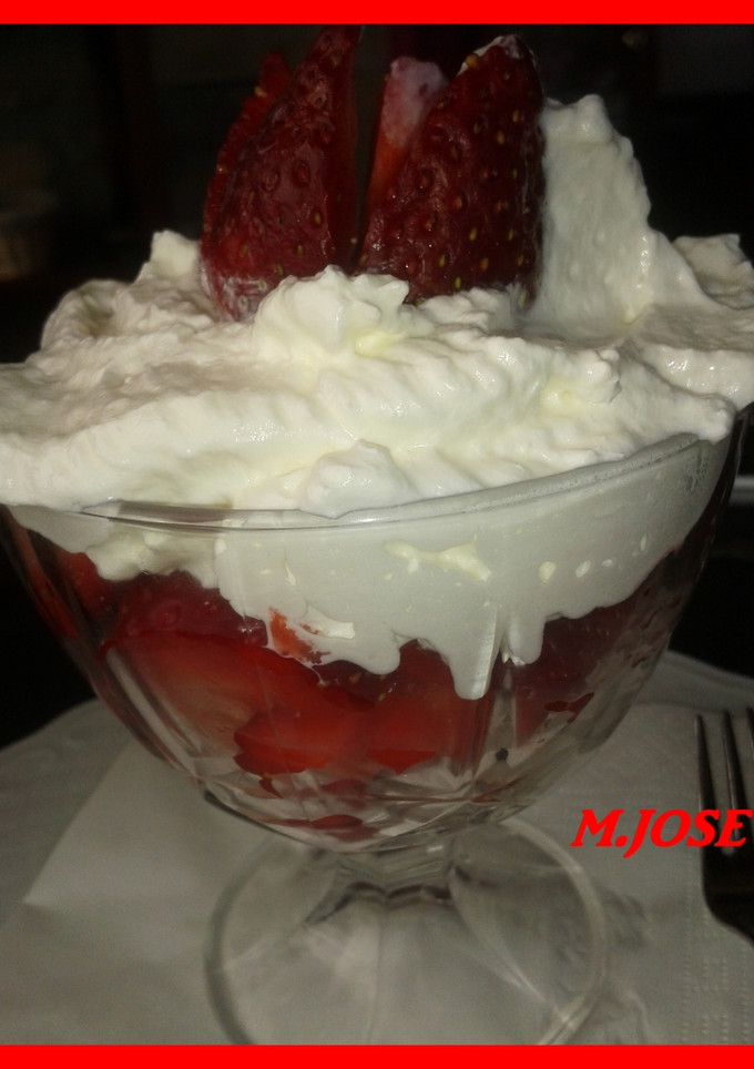 Una foto de Fresas con nata