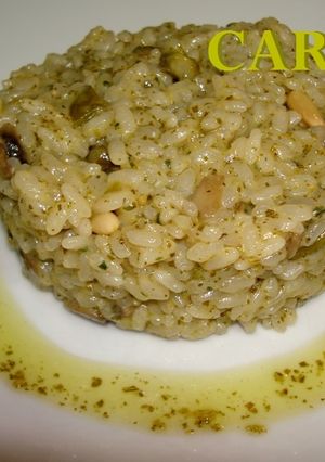 Una foto de Risotto de champiñones y espárragos al pesto