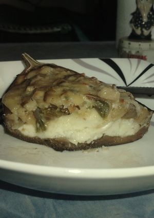 Una foto de Berenjenas rellenas de queso y verdura
