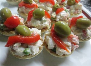 Foto principal de Tarteletas con ensalada rusa
