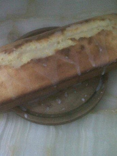 Una foto de Budín de limón con glase de limón