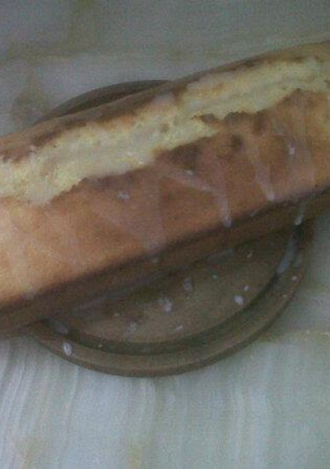 Una foto de Budín de limón con glase de limón