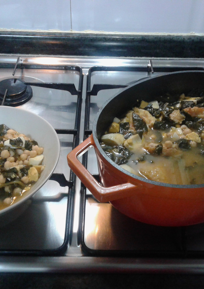Una foto de Potaje bacalao con garbanzos de cuaresma