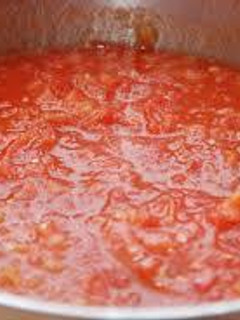 Una foto de Salsa de tomate casera para pizza