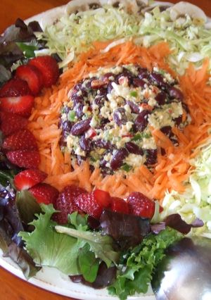 Una foto de Ensalada legumbrera