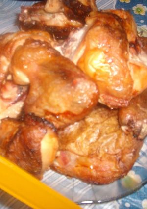 Una foto de Pollo al horno con limón