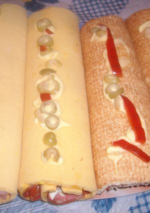 Una foto de Pionono relleno
