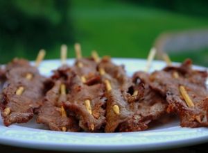 Una foto de Carne en palito