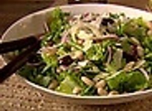 Una foto de Ensalada Toscana