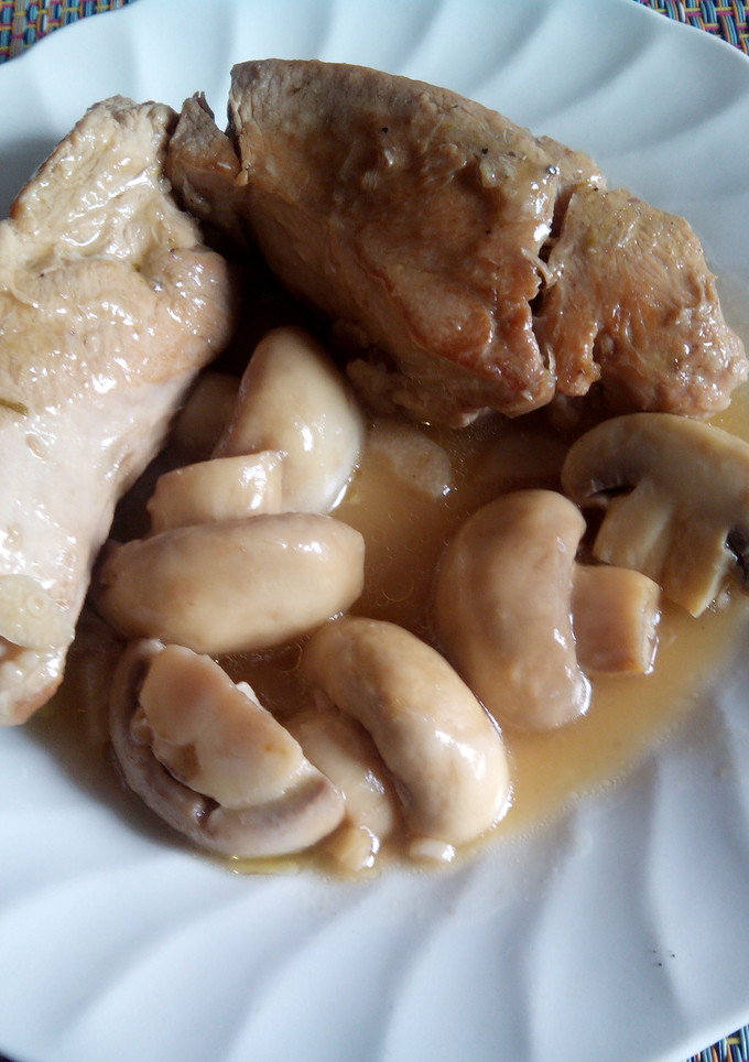 Una foto de Pechuga de pavo en salsa