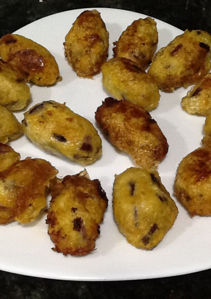Una foto de Croquetas de pollo, cebolla morada y harina de garbanzos