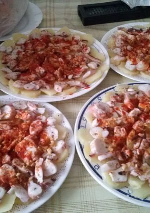 Una foto de Pulpo a la gallega con aceite de ajo y guindilla