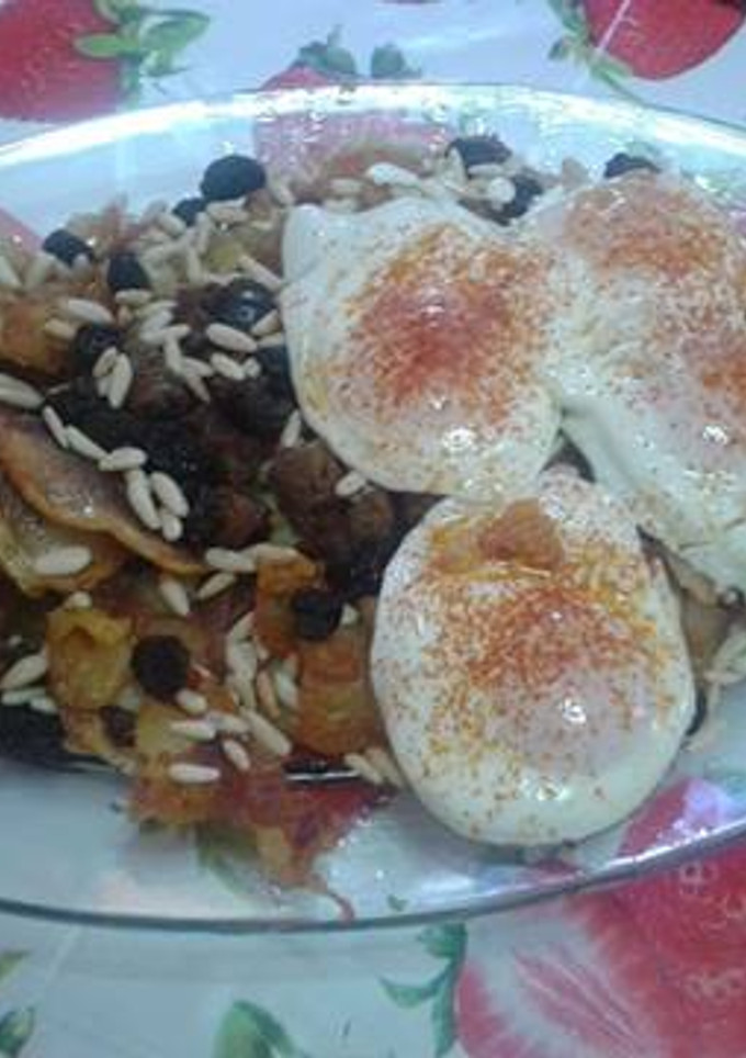 Una foto de Huevos con guijas