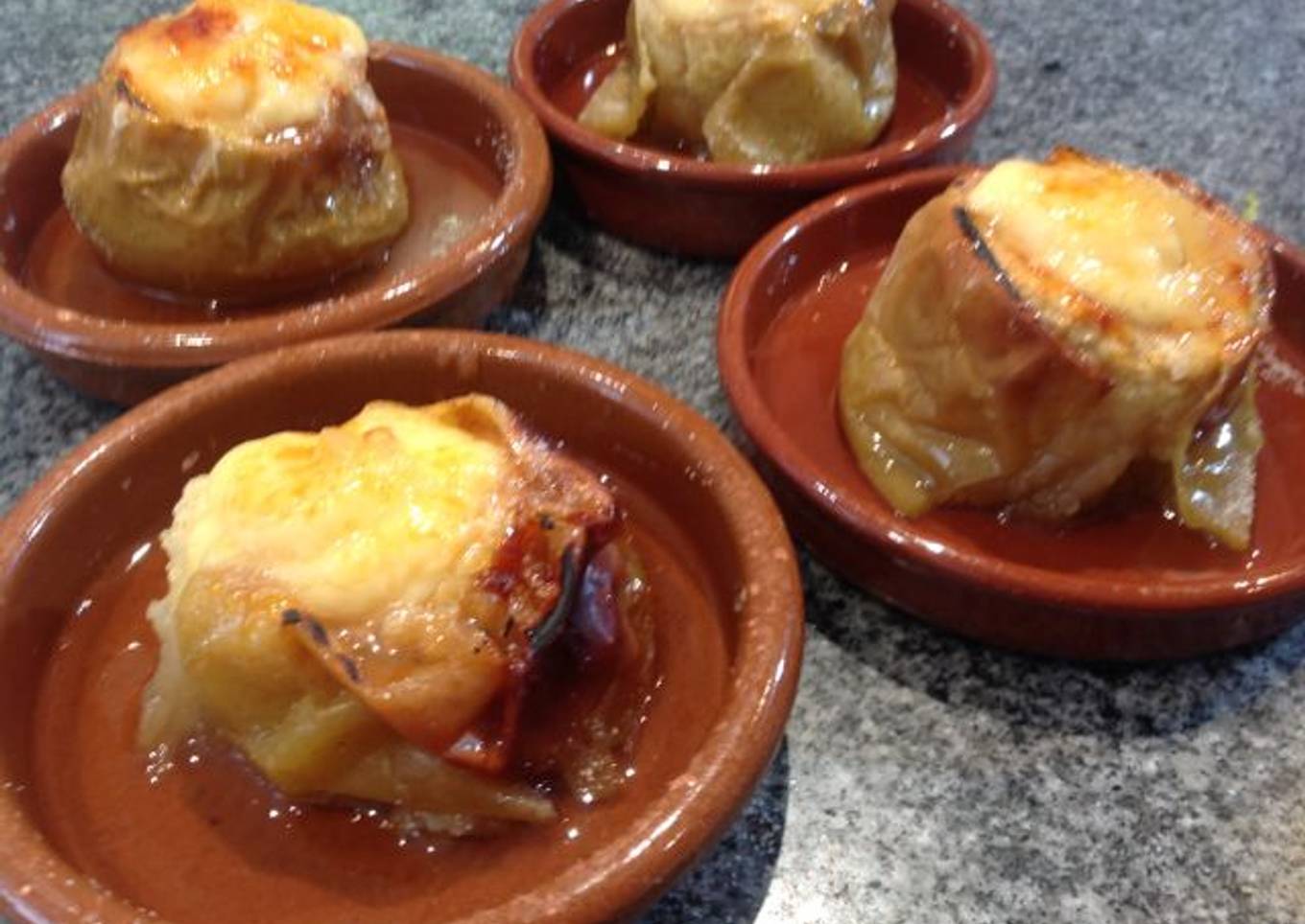 Manzanas al horno rellenas de crema<br />