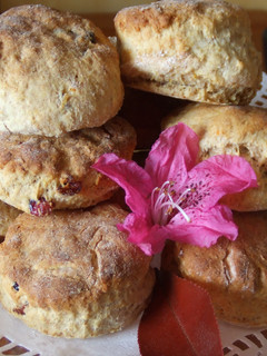Una foto de Scones de arándanos y naranja