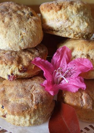 Una foto de Scones de arándanos y naranja