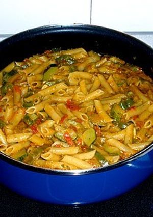 Una foto de Presto: Pasta con pisto y pesto, visto y no visto ¿Viste ésto?