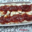 Queso de cabra frito con cebolla y tomate confitados
