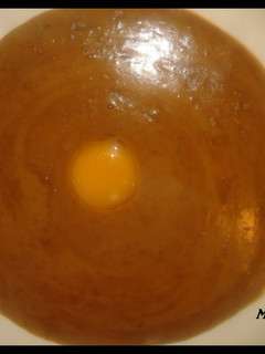 Una foto de Puré de lentejas con yema