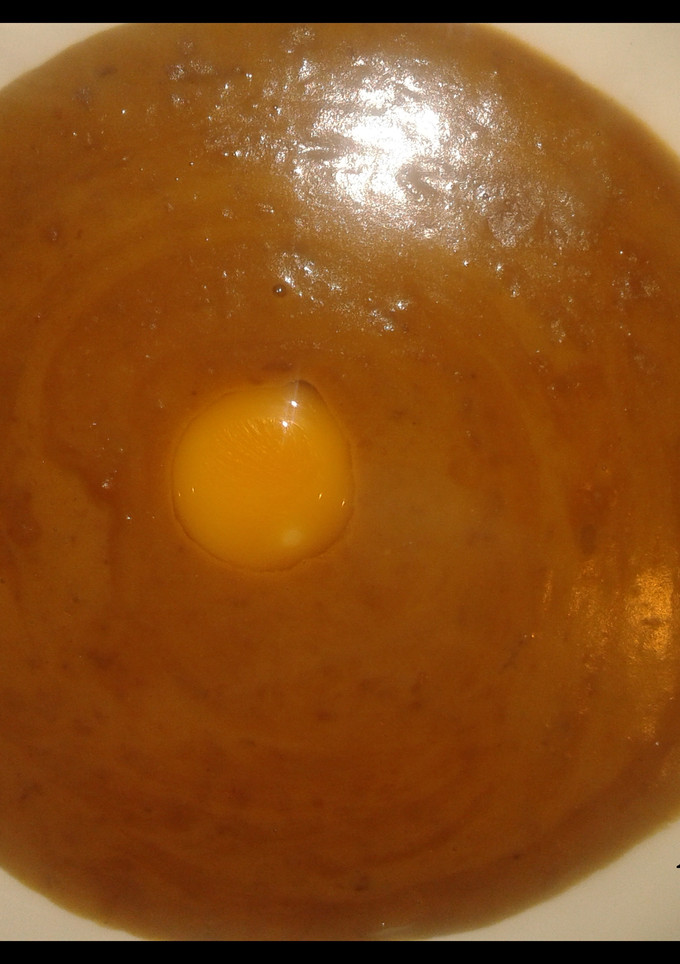 Una foto de Puré de lentejas con yema