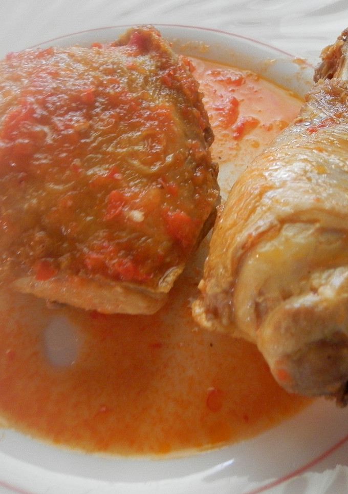 Una foto de Pollo en salsa de pimientos