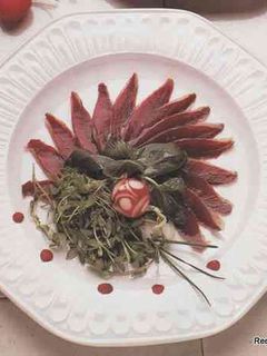 Una foto de Ensalada de jamón de pato