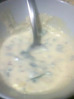 Una foto de Salsa blanca de cebollita de verdeo
