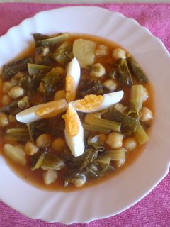 Una foto de Garbanzos con acelgas